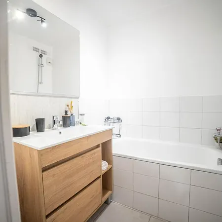 Le Cosy Wifi Clim Jardin Pros Servicesconciergerie *